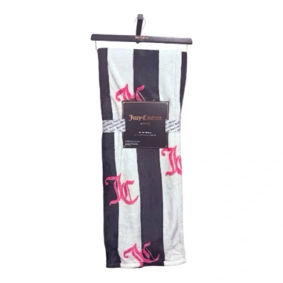 Juicy Couture Black and White Plush Throw - Picture 7 of 7